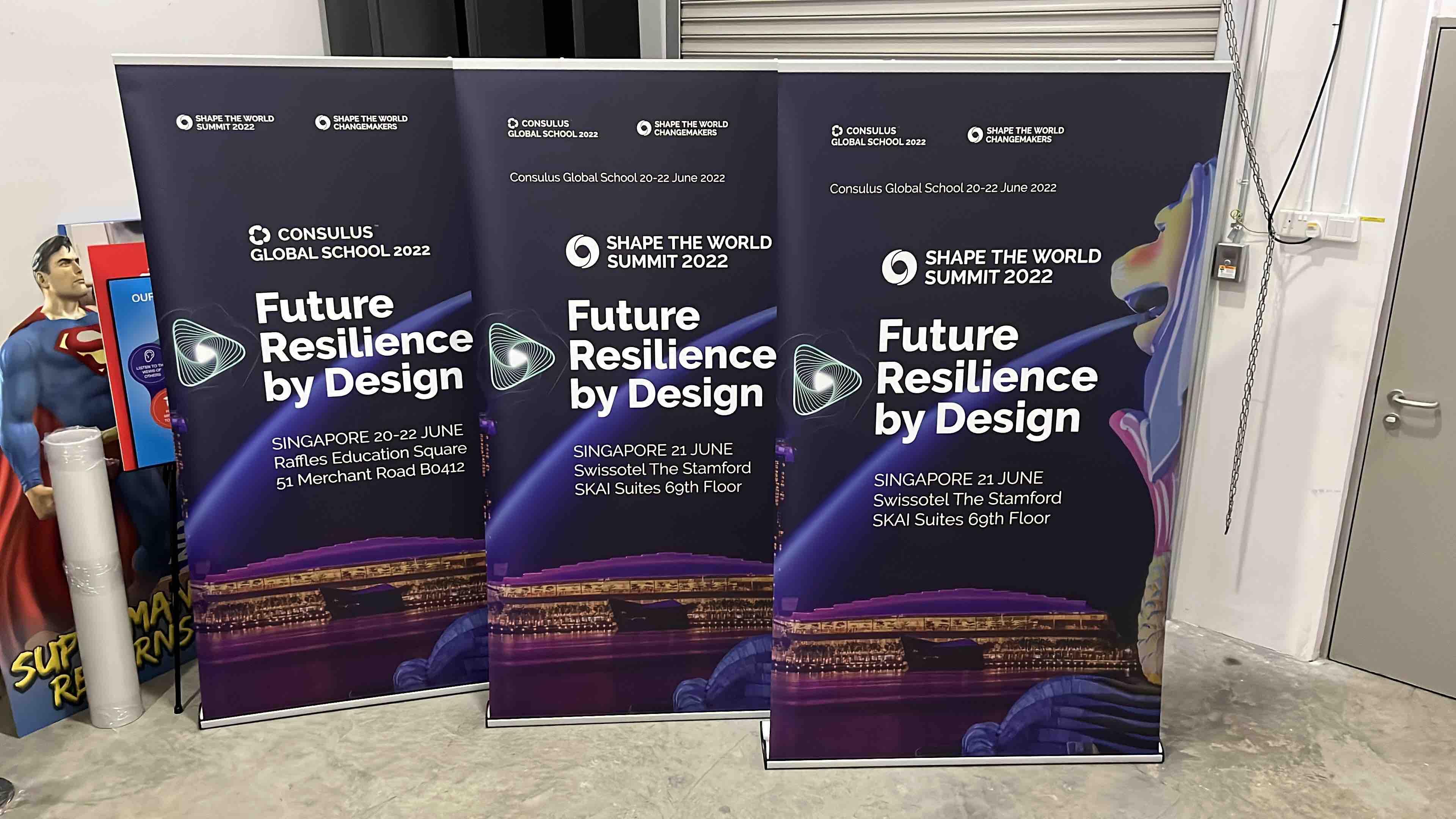 DELUXE PULL-UP BANNER STAND SERIES - Pullupstand.com Pte Ltd