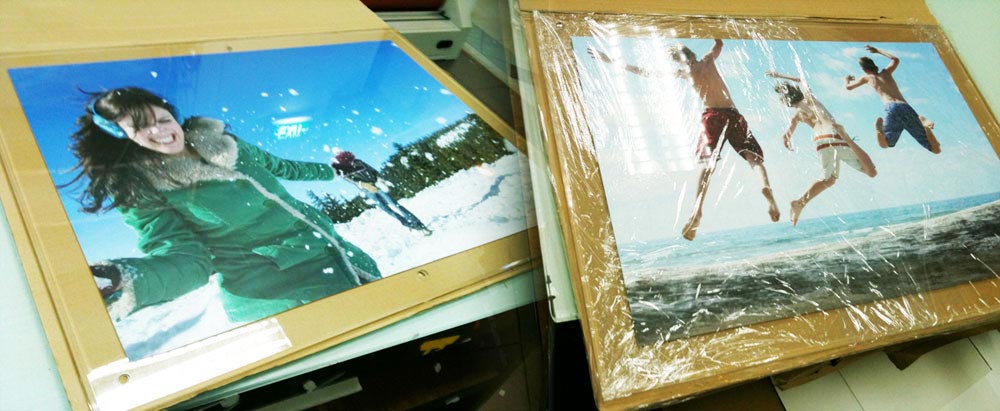 CUSTOM ACRYLIC FRAMES FOR ART & DOCS - Pullupstand.com Pte Ltd