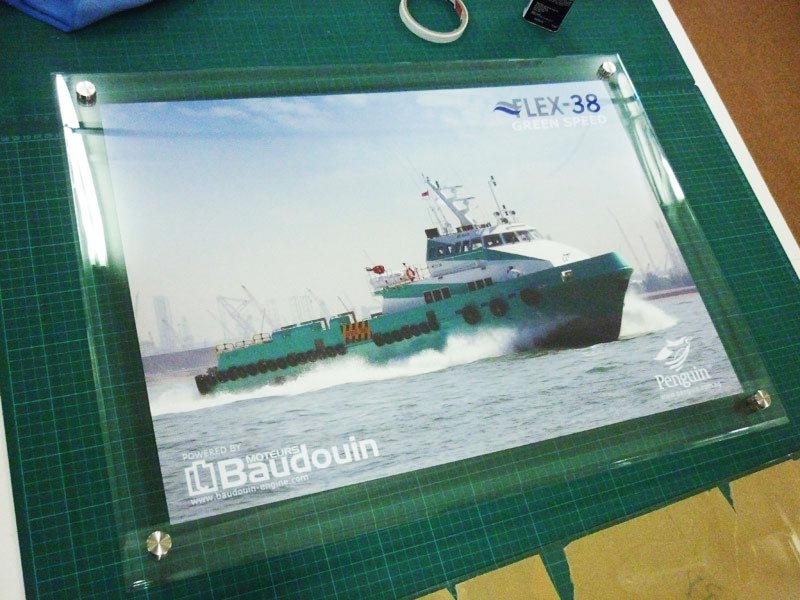 CUSTOM ACRYLIC FRAMES FOR ART & DOCS - Pullupstand.com Pte Ltd