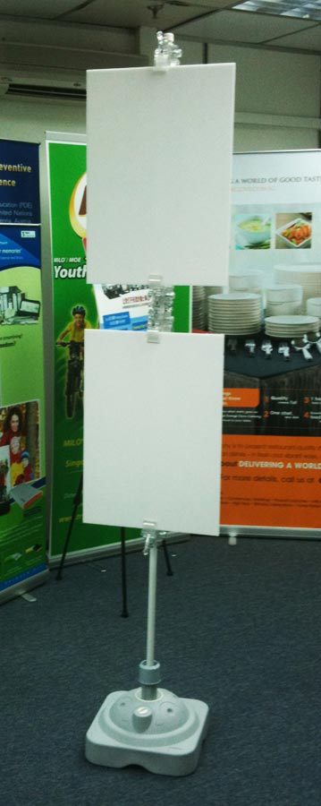 WATER BASE CLIP BANNER STAND - Pullupstand.com Pte Ltd