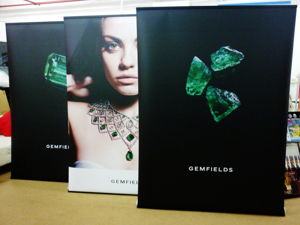 DELUXE PULL-UP BANNER STAND SERIES - Pullupstand.com Pte Ltd