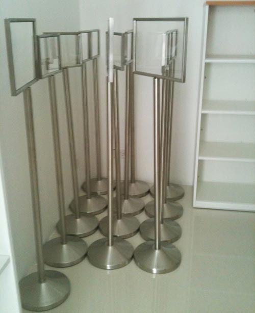 SIGN STAND (A4/A3) - Pullupstand.com Pte Ltd